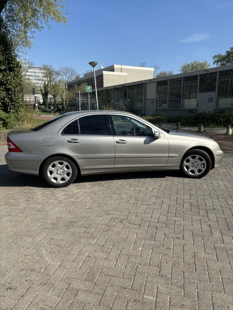 Mercedes-Benz C 200 T Kompressor Automatik Avantgarde - 2