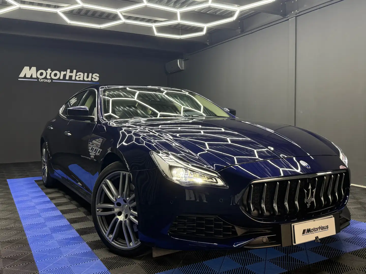 Maserati Quattroporte 3.0 V6 Gransport 275cv Bleu - 1