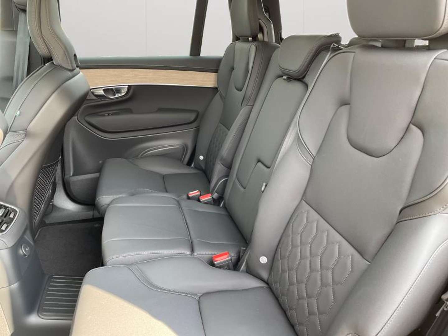 Volvo XC90 T8 Plus - 2025 - Joinsteer - #9