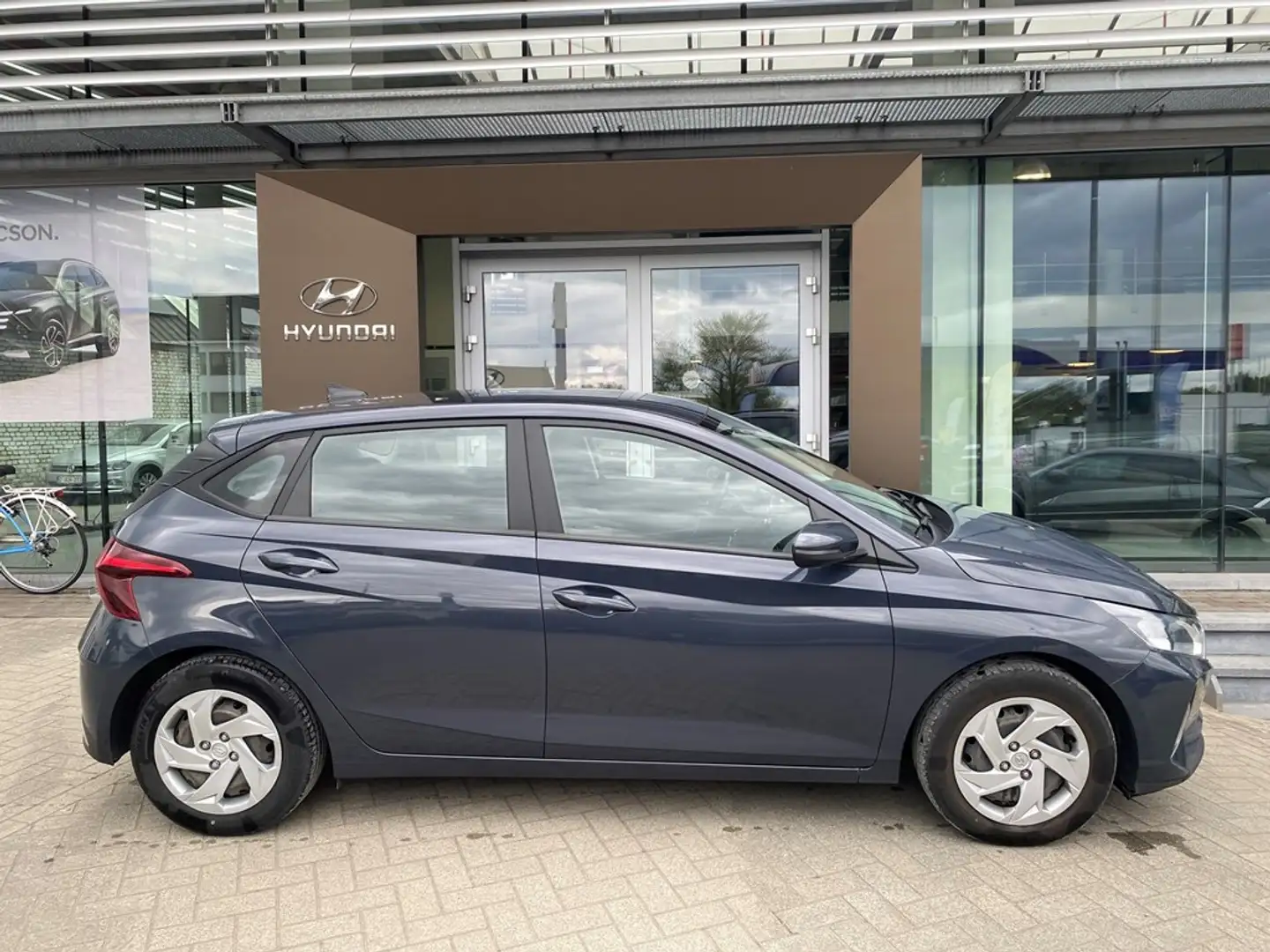 Hyundai i20 1.2 benzine 84 pk Gris - 2