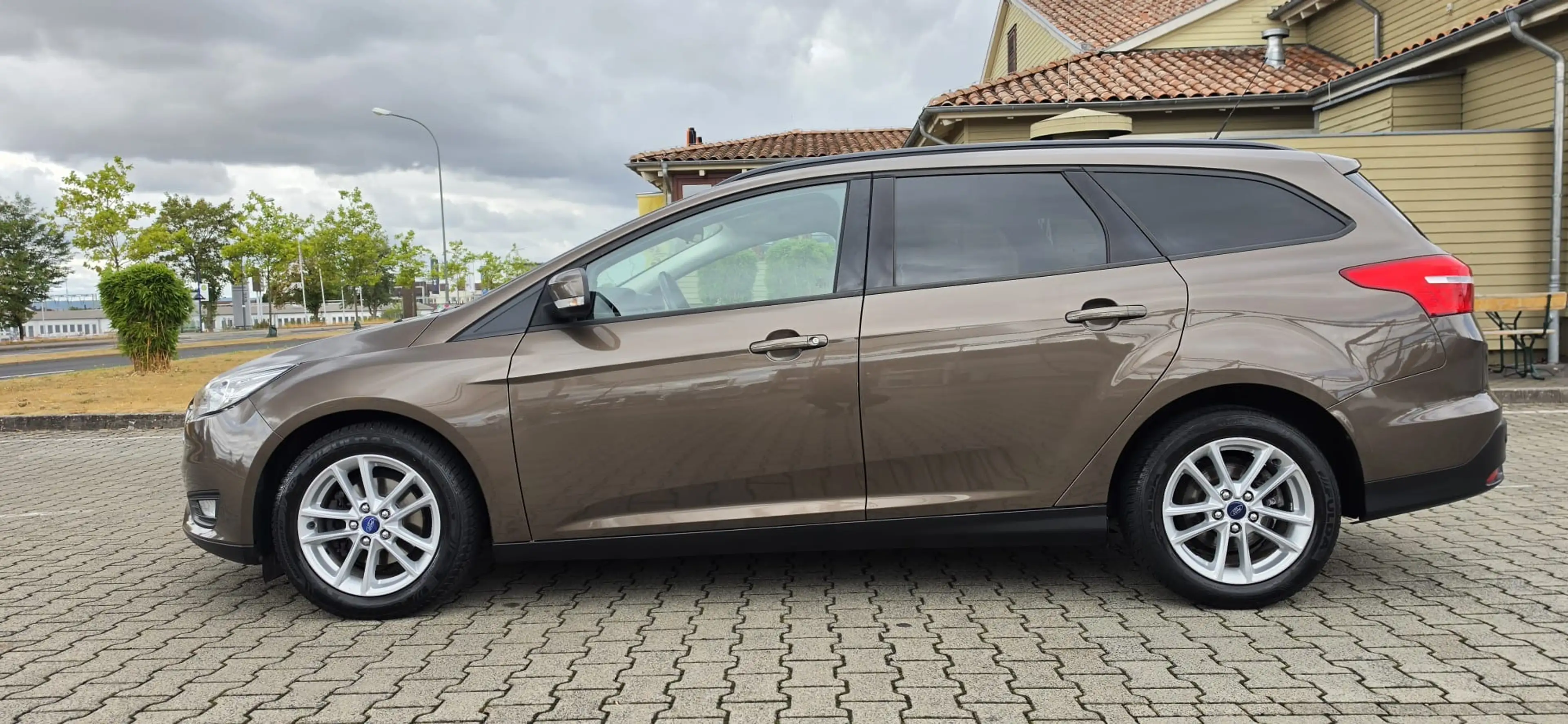 Ford Focus Business — photo 2