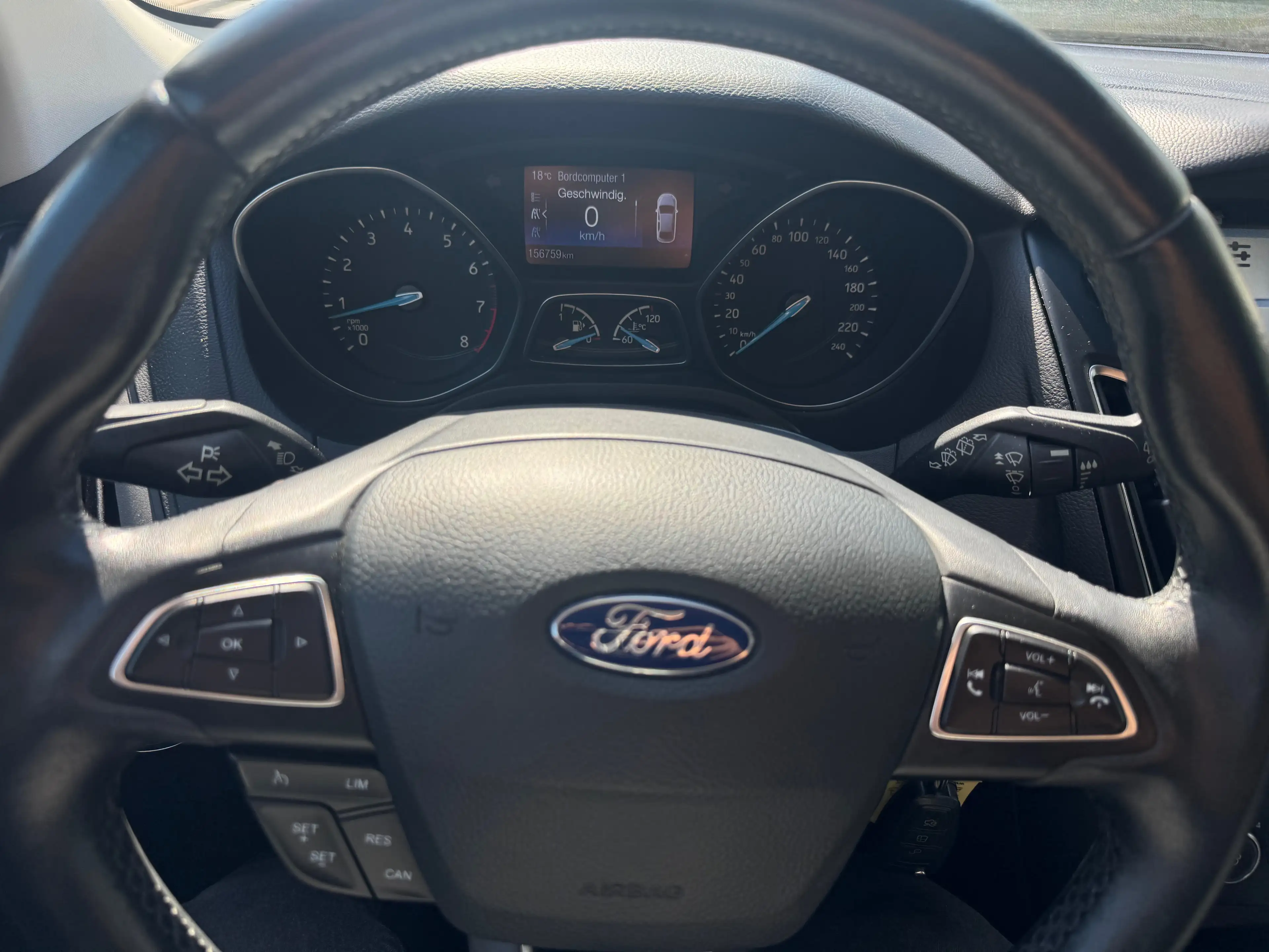 Ford Focus Business — photo 8
