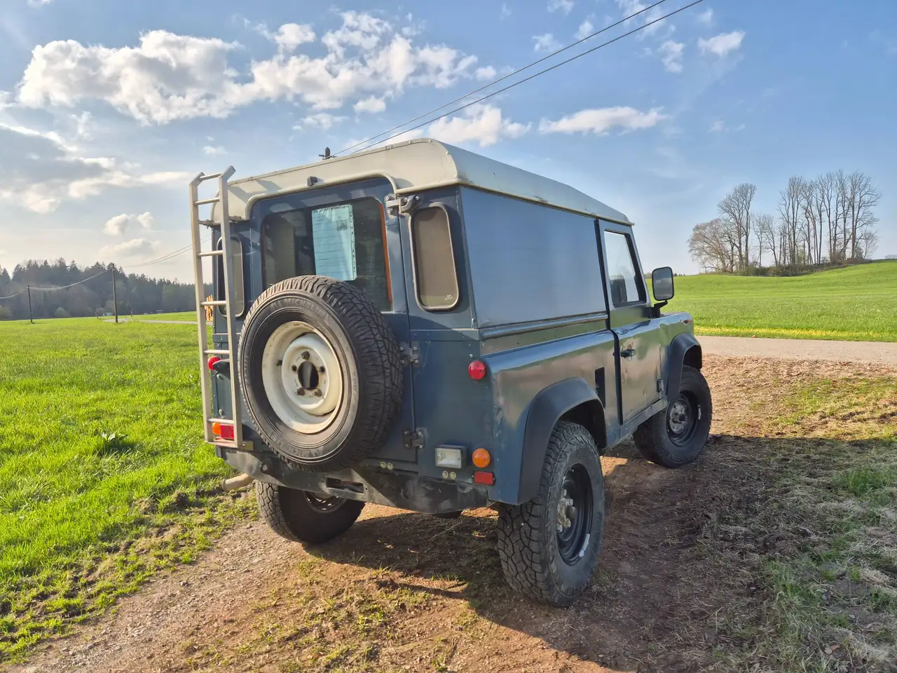 Land Rover Defender 90, foto 1