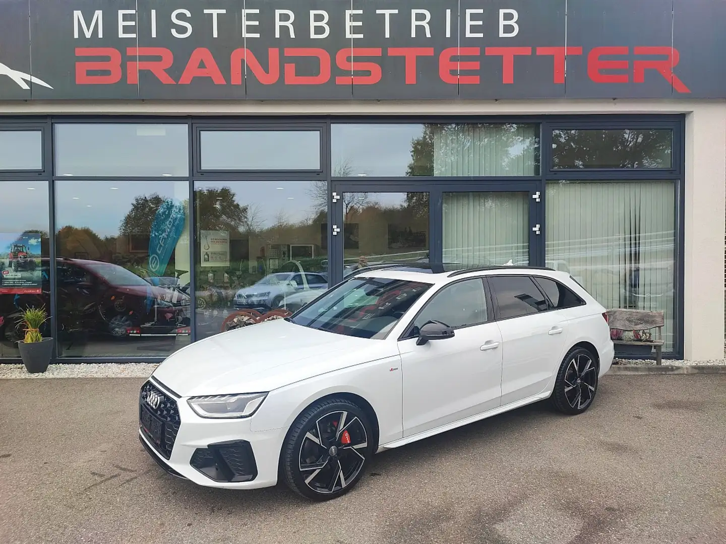 Audi A4 Avant 40 TDI quattro S-line S-tronic Bianco - 1