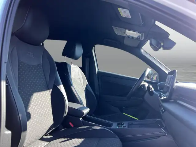 Volkswagen T-Roc view 14