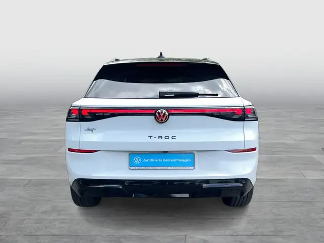 Volkswagen T-Roc view 4