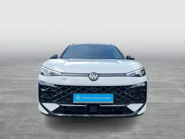 Volkswagen T-Roc view 8