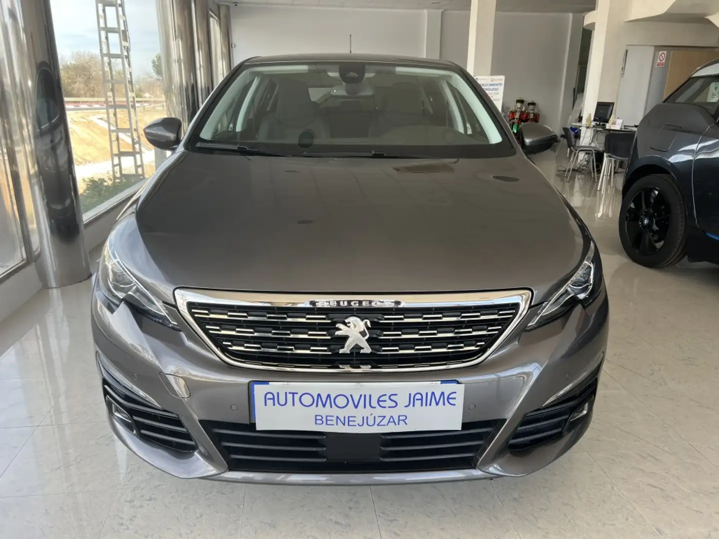Peugeot 308 1.5 BlueHDi S&S Allure Pack EAT8 130 Grijs - 1