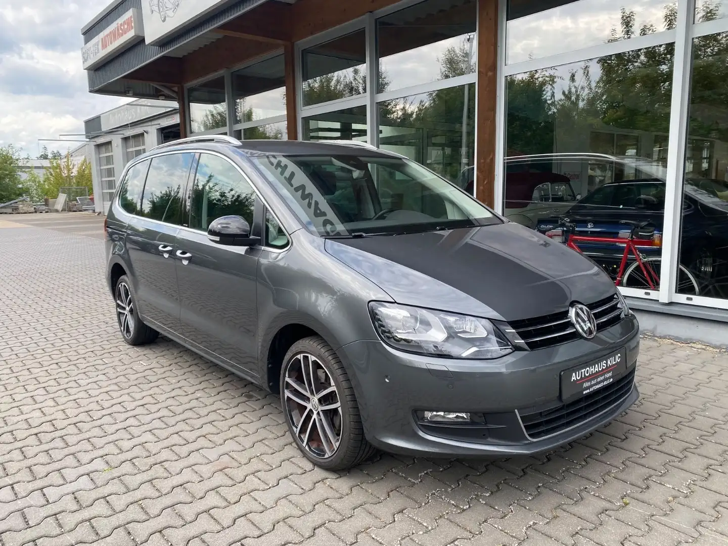 Volkswagen Sharan IQ.DRIVE el. Schiebetür AHK Grijs - 1