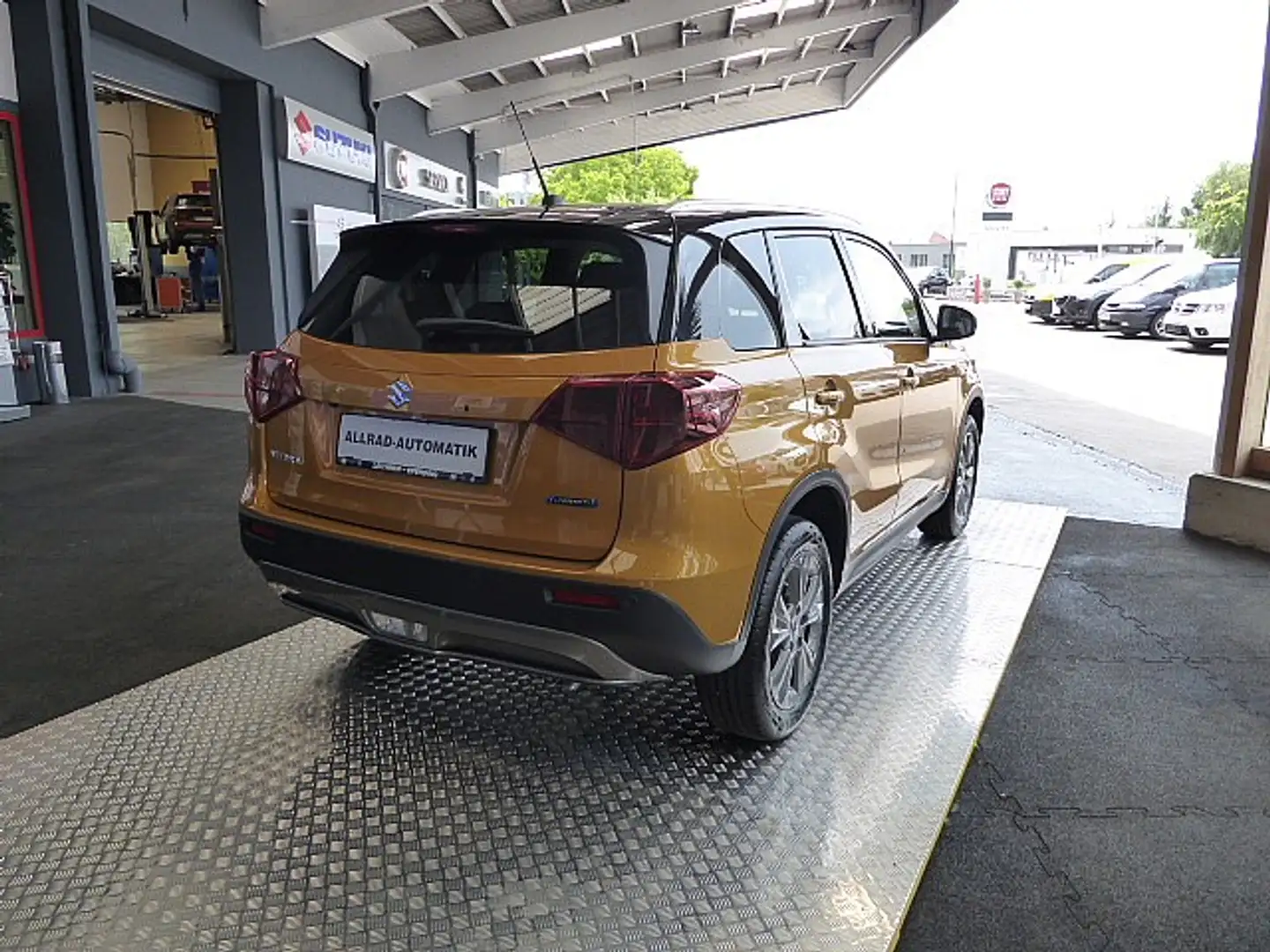 Suzuki Vitara 1,5 Hybrid ALLGRIP 6AGS shine Orange - 2