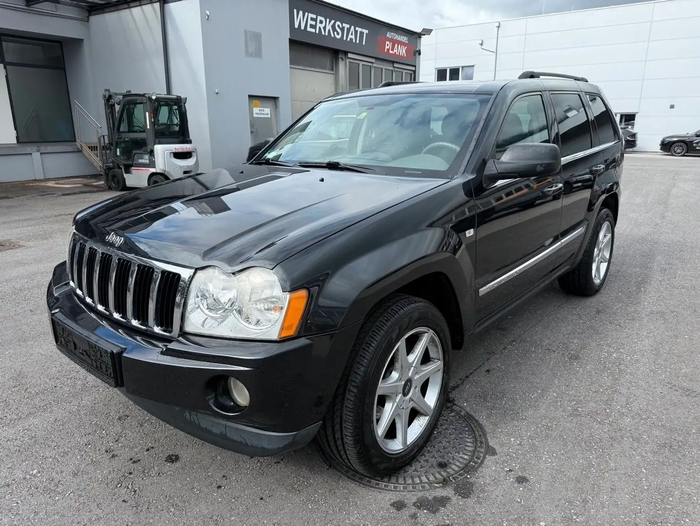 Jeep Grand Cherokee Schwarz - 1