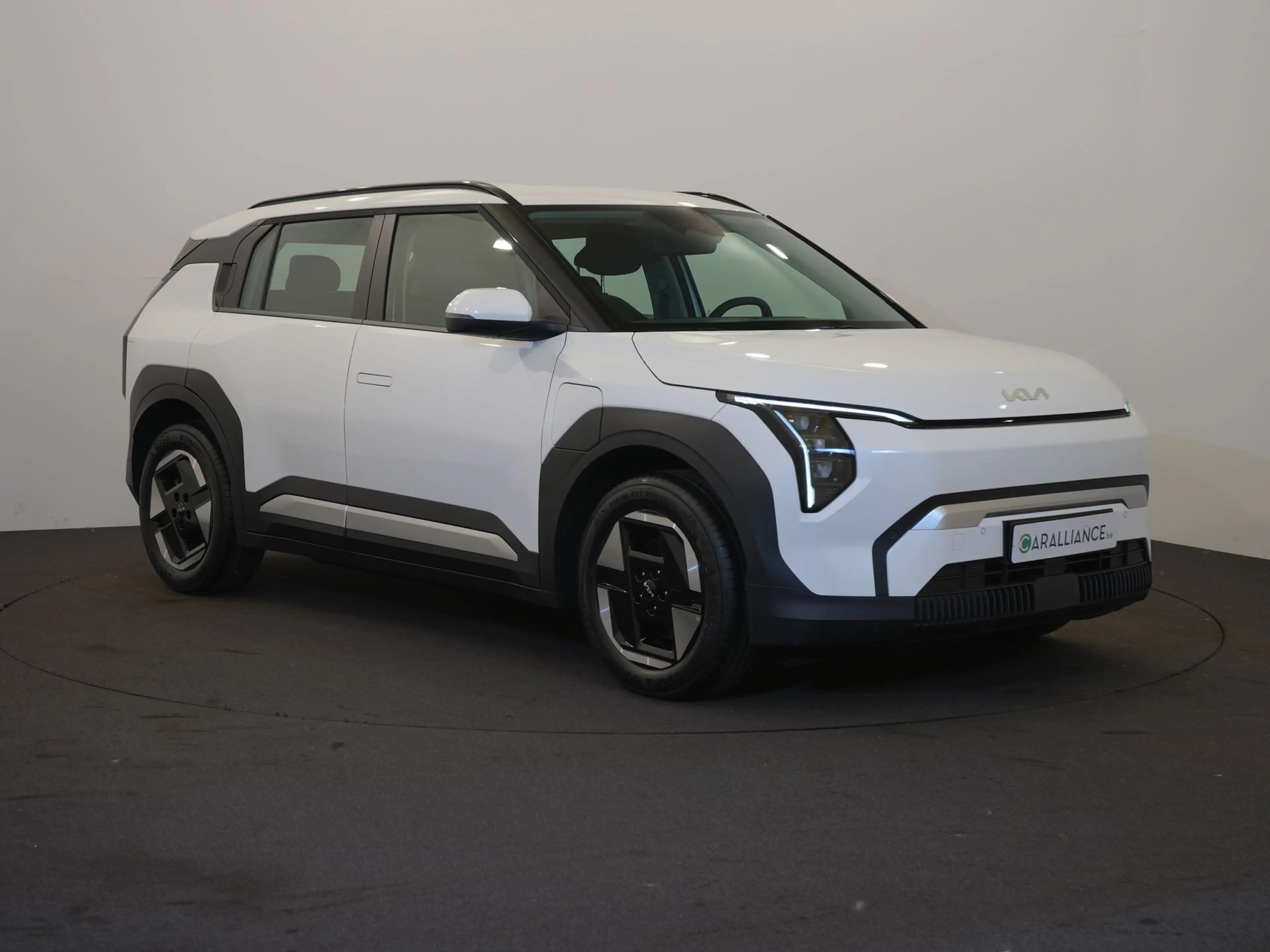 Kia EV3 Business 81,4 kWh — photo 3