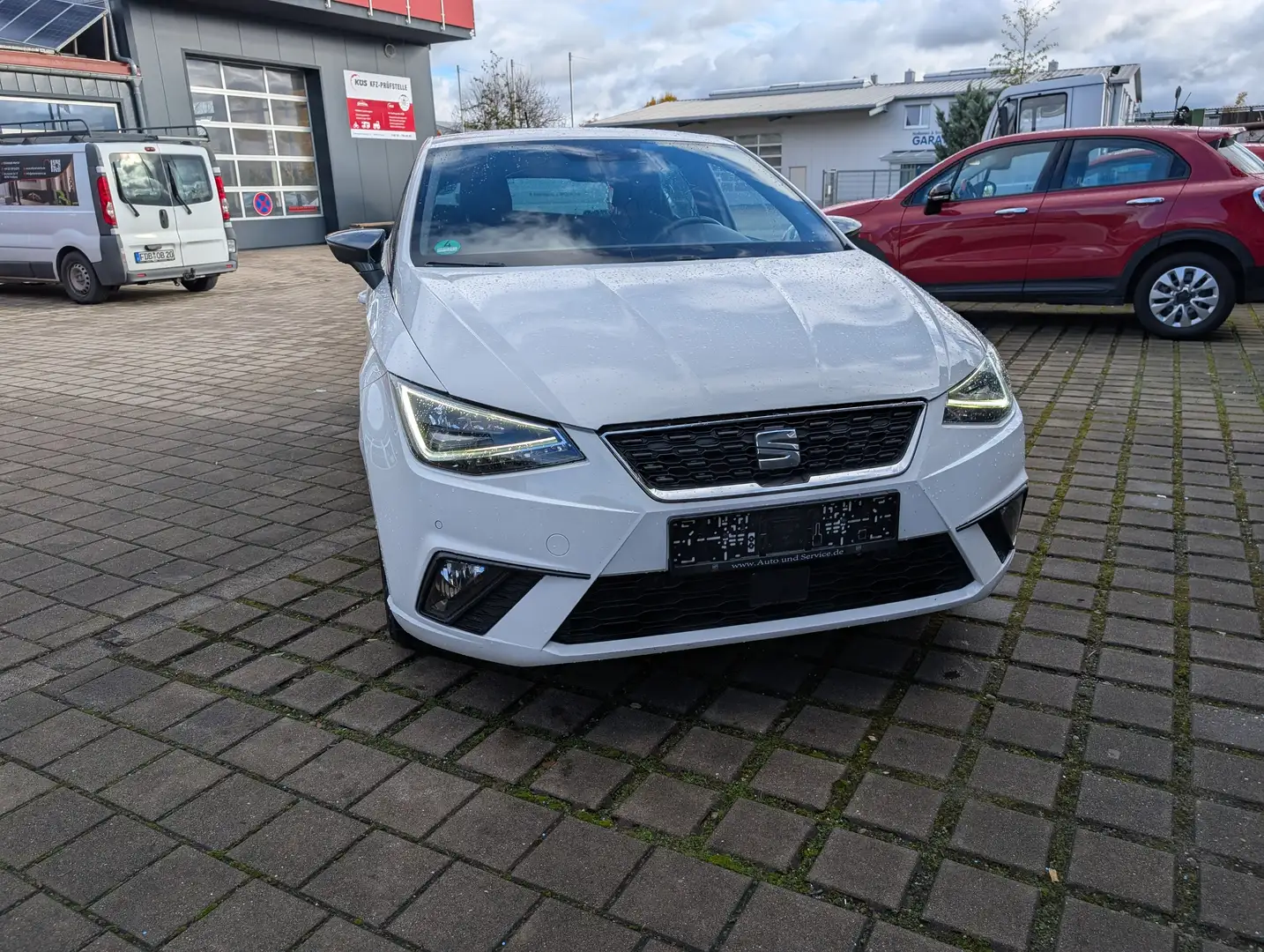 SEAT Ibiza Xcellence Blanc - 1