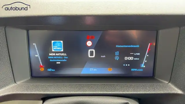 Peugeot Traveller view 13