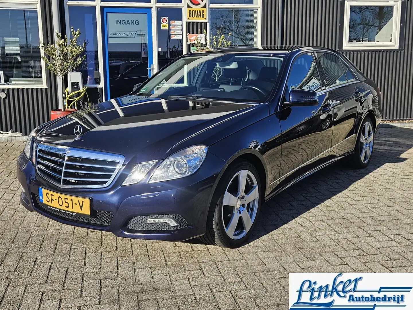Mercedes-Benz E 200 CGI Business Class Avantgarde SFEER VERLICHTING TR Blauw - 1