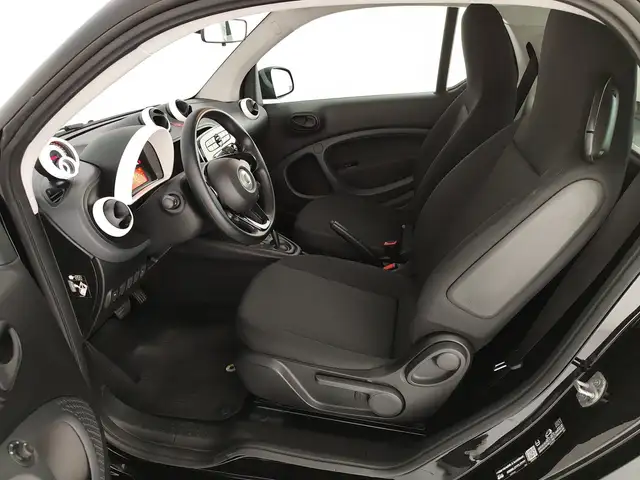 Smart Fortwo view 9