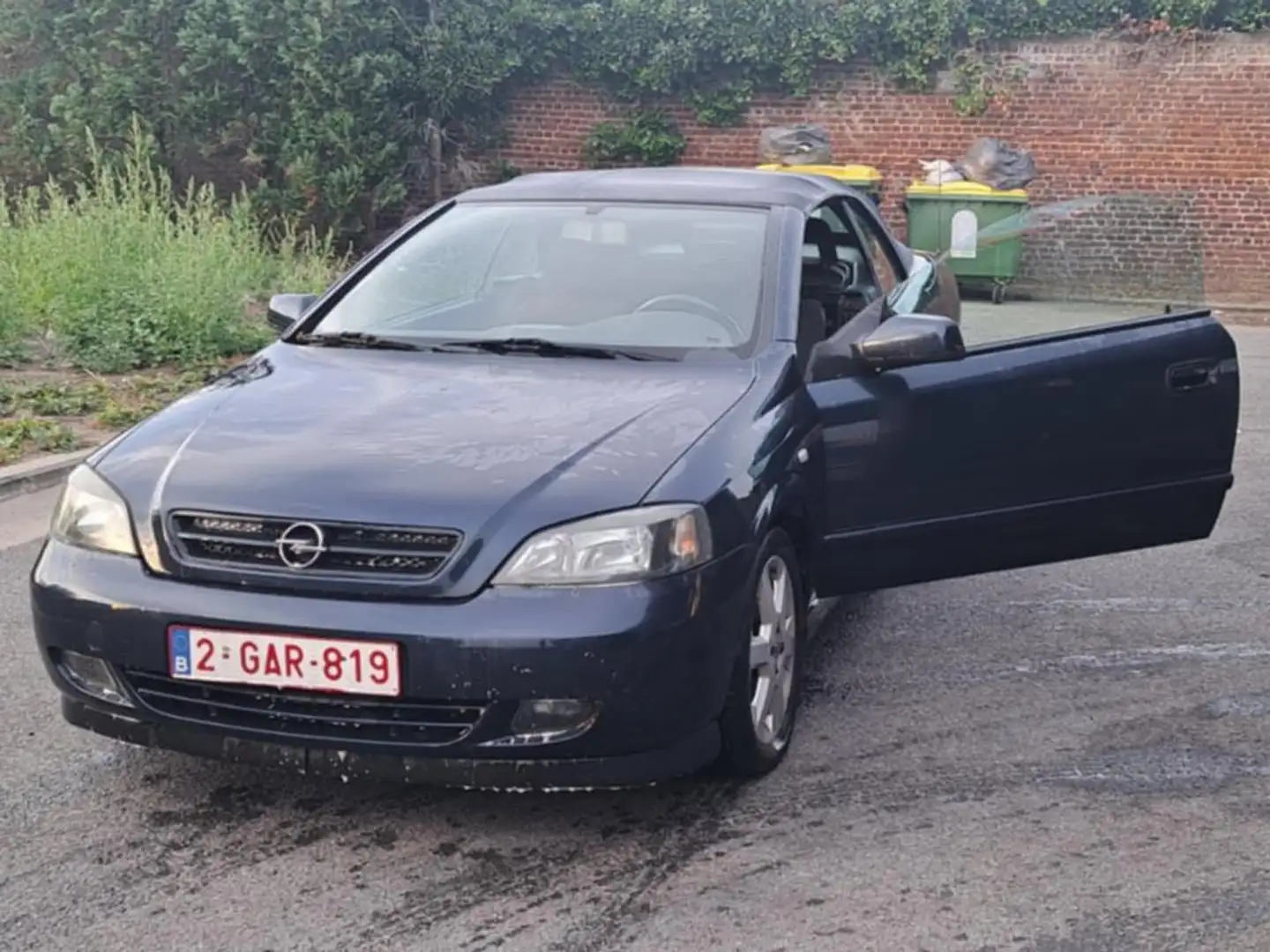 Opel Astra 1.8i XE 16v Bertone Edition Zwart - 2