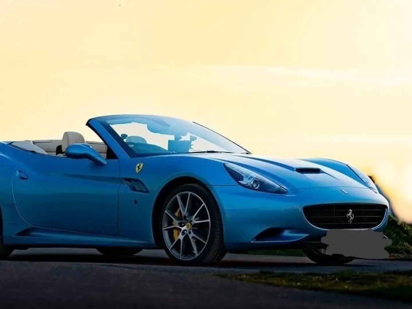 Ferrari California 4.3 dct Синій - 1