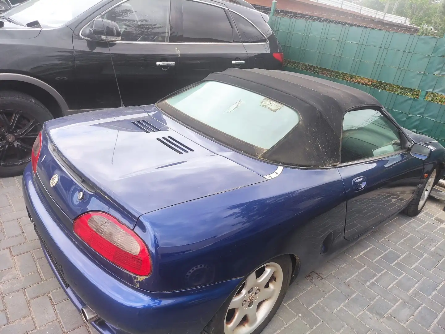 MG MGF 1.8i Blue - 1