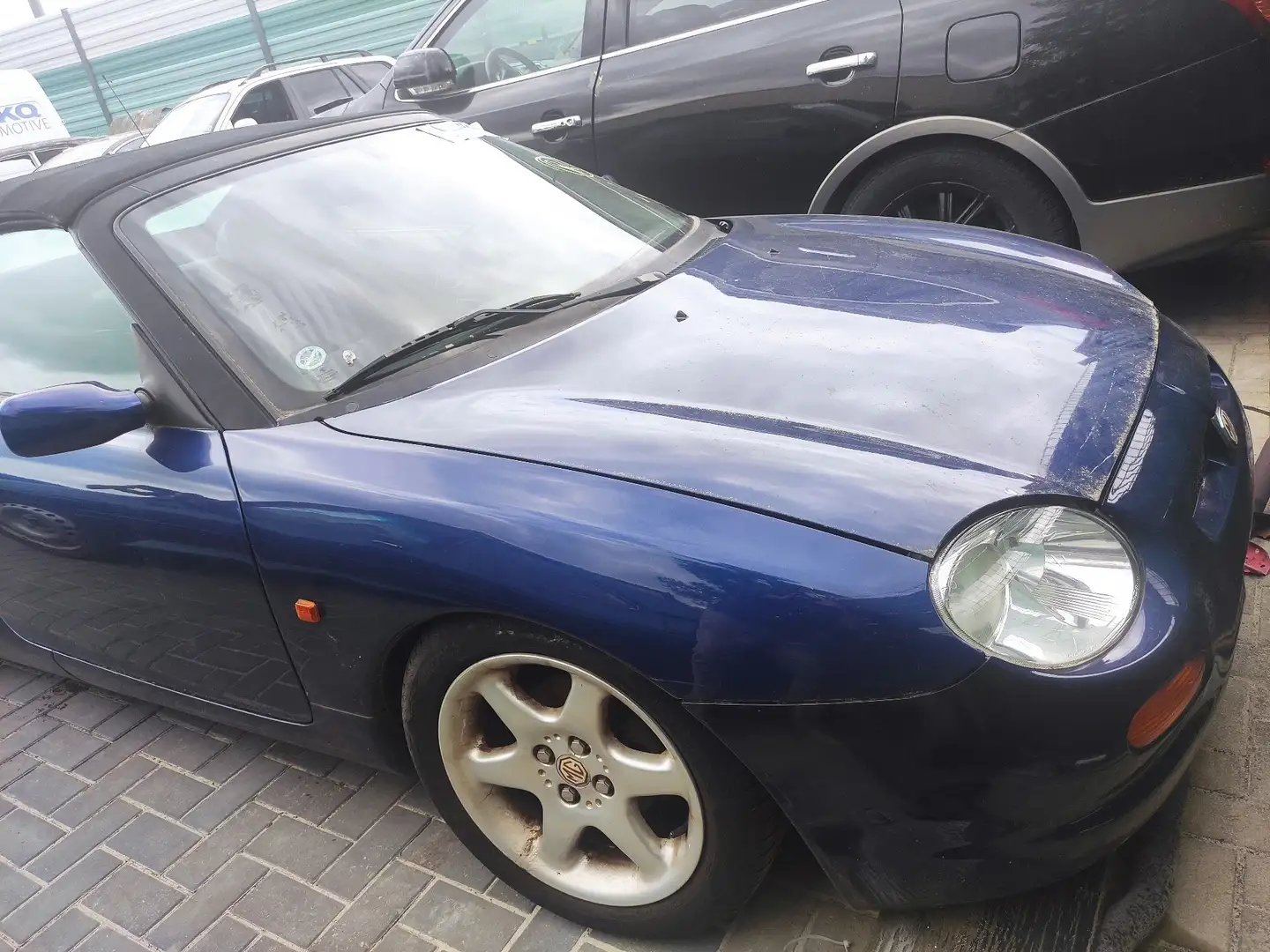MG MGF 1.8i Albastru - 1