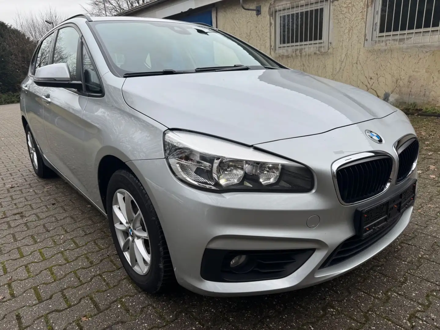 BMW 214 //AHK//Navigation//Klima// Plateado - 2
