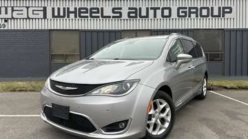 Touring-L Plus /360 CAM/PANO ROOF/TV'S