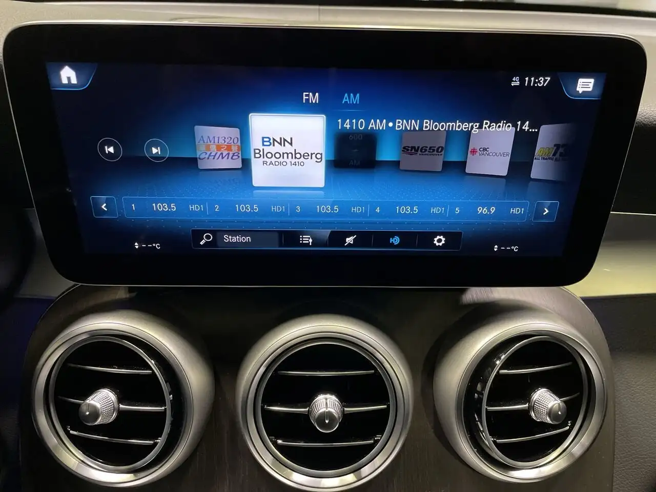 Mercedes-Benz GLC снимка Mercedes-Benz GLC