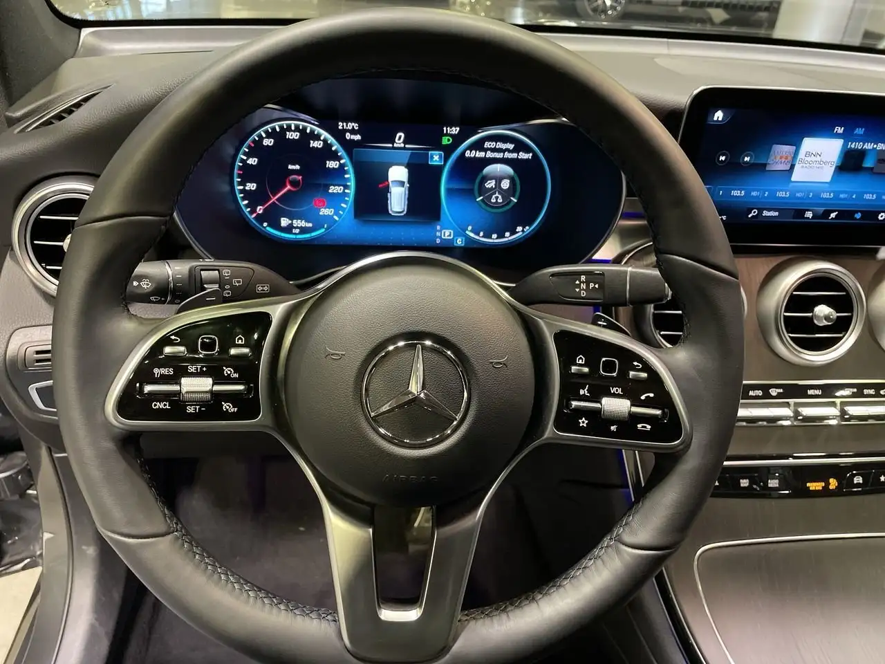 Mercedes-Benz GLC снимка Mercedes-Benz GLC