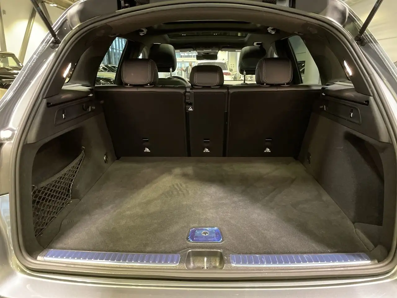 Mercedes-Benz GLC снимка Mercedes-Benz GLC