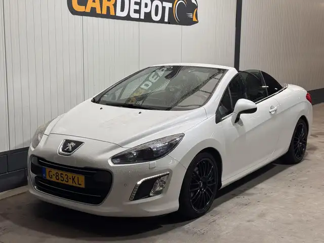 Peugeot 308 view 2