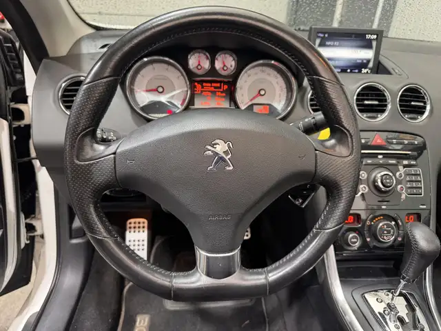 Peugeot 308 view 17