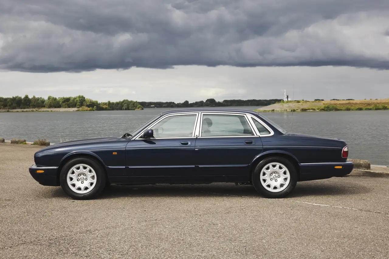 Jaguar Sovereign 3.2 V8, foto 3