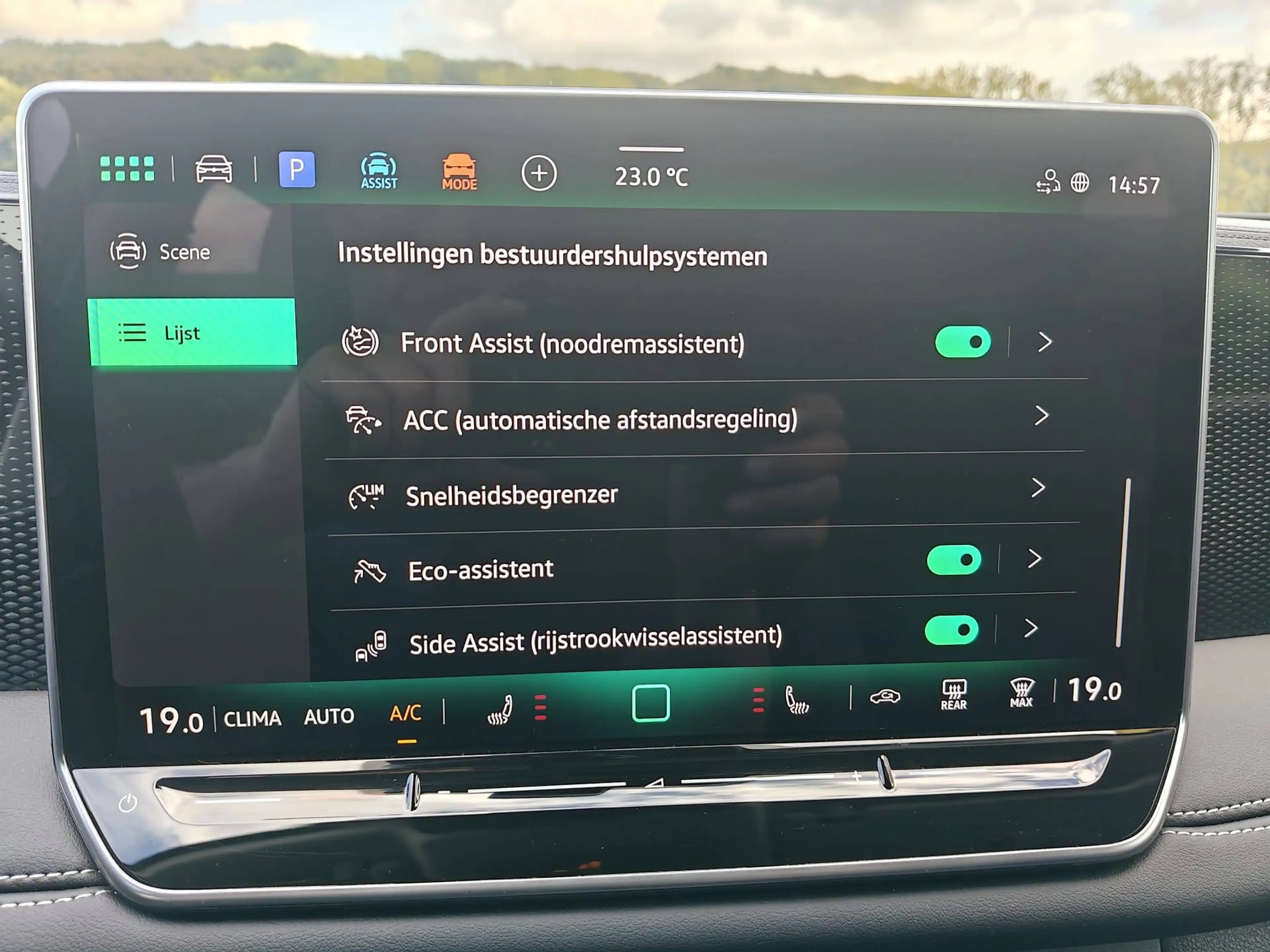 Volkswagen Tiguan Tiguan 1.5 eTSI mHEV ACT Life OPF DSG Life 150 pk — photo 15