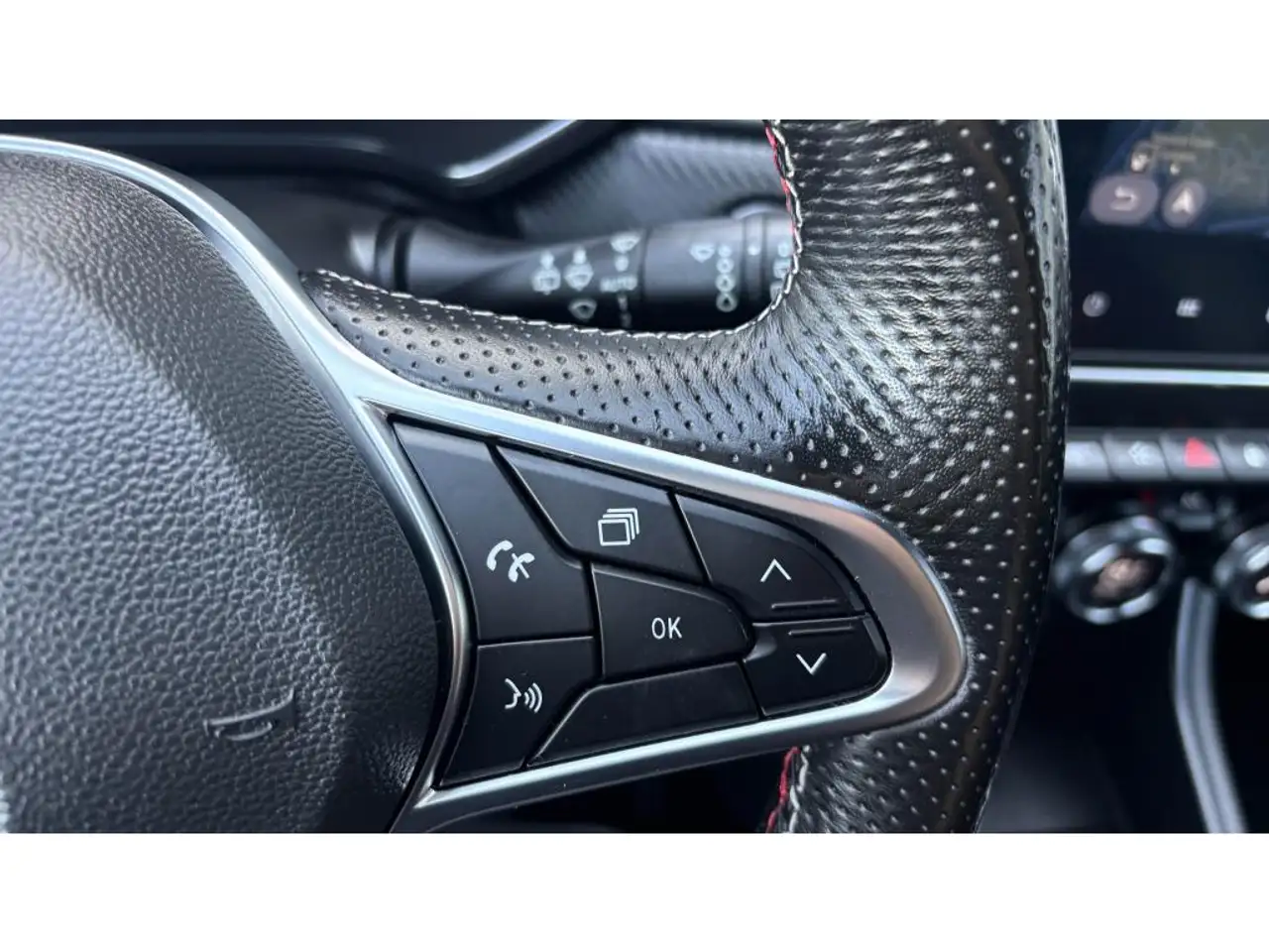 Renault Captur — photo 15