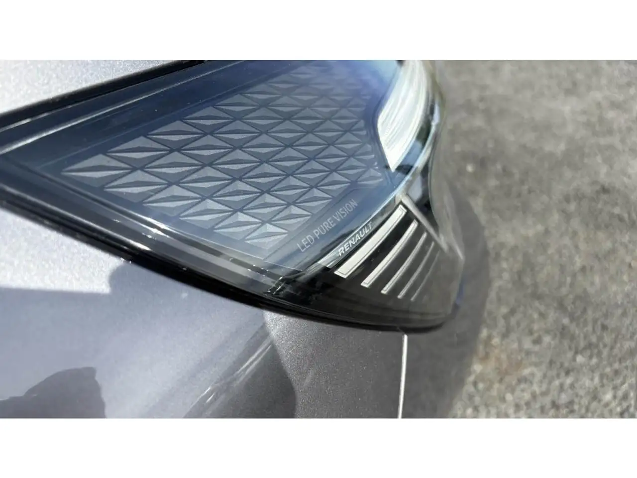 Renault Captur — photo 26