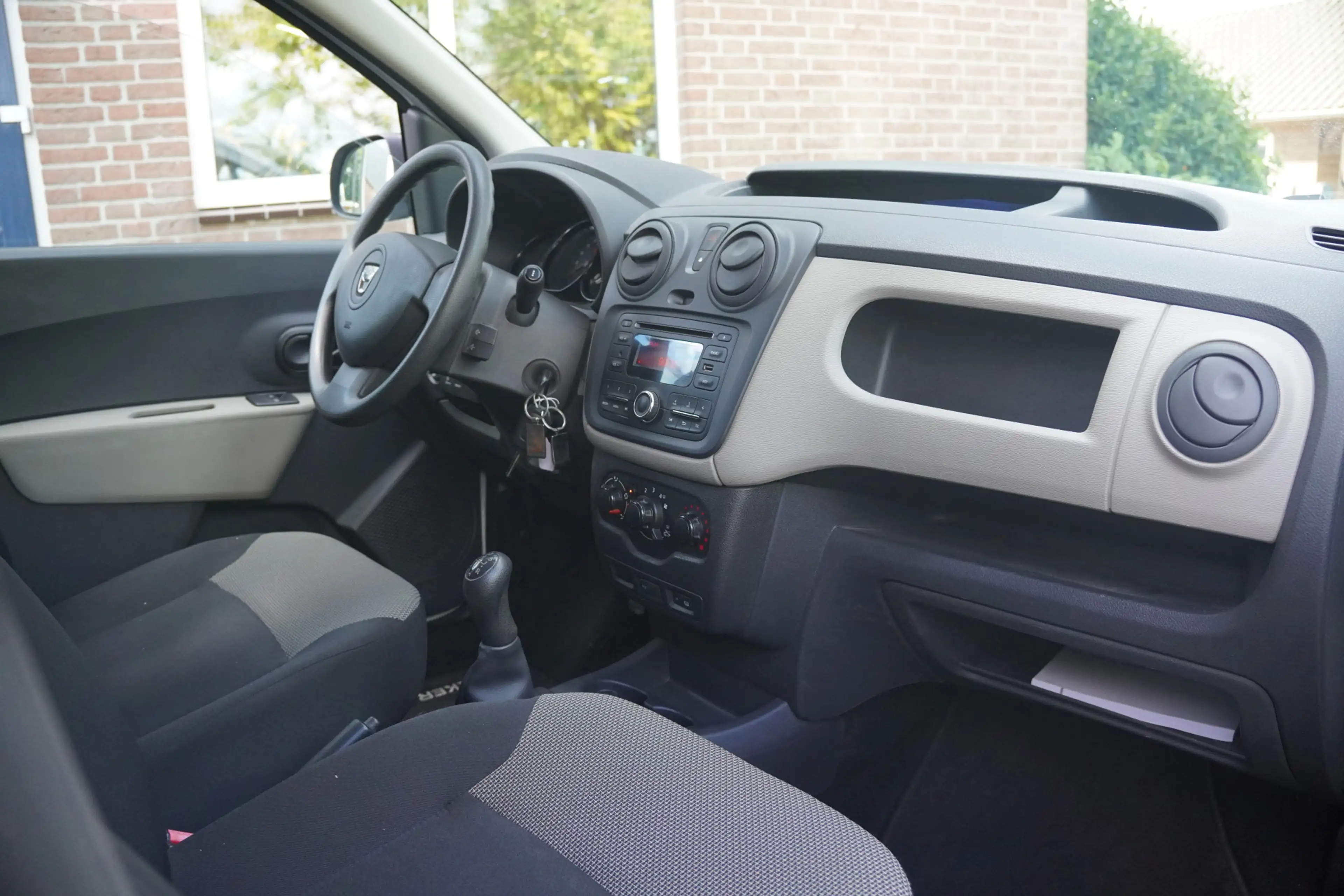 Dacia Dokker 1.6 MPI, AIRCO, BTW-VRIJ / MARGE — photo 6