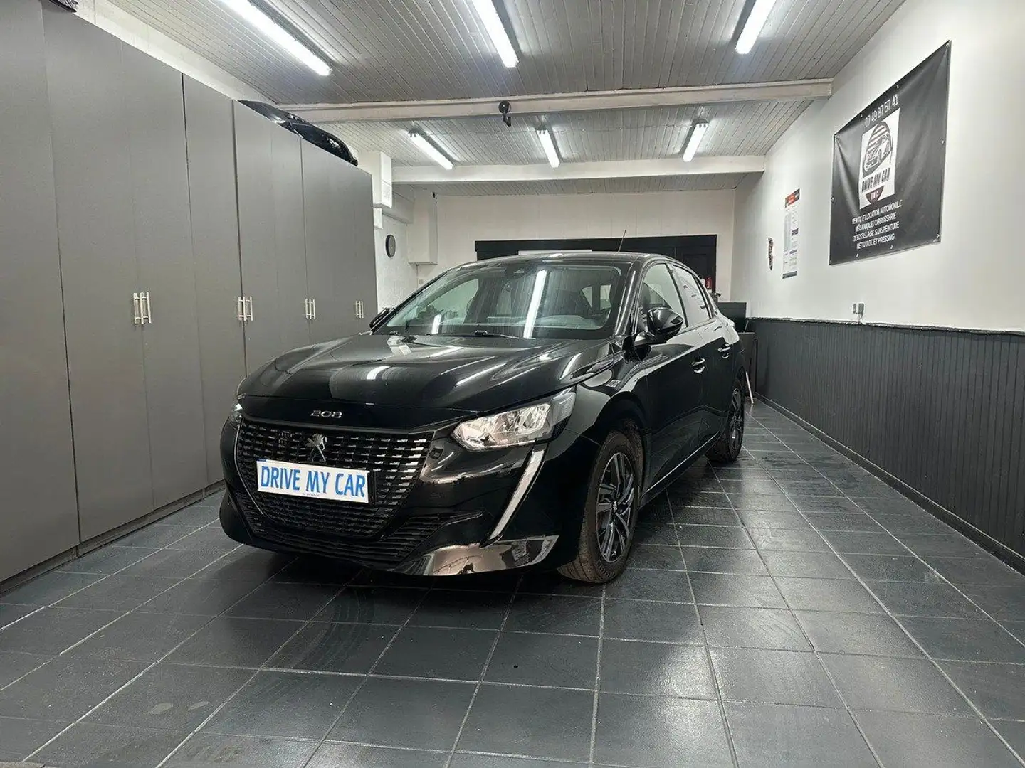 Peugeot 208 1.2 PureTech 100 Ch Allure - BOITE AUTOMATIQUE Schwarz - 1