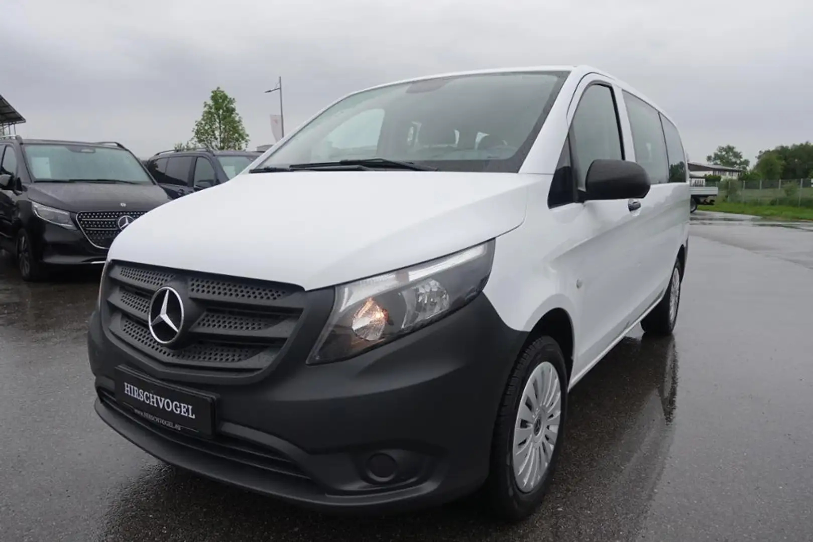 Mercedes-Benz Vito 114 CDI Tourer 4x4 lang 9G+8Sitzer+Kamera Wit - 1