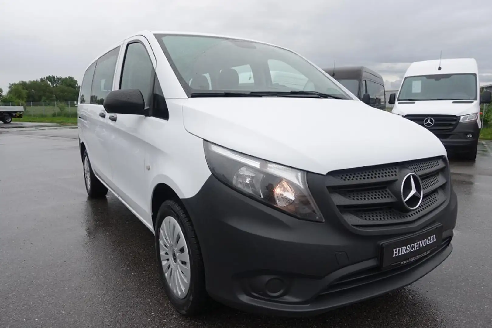 Mercedes-Benz Vito 114 CDI Tourer 4x4 lang 9G+8Sitzer+Kamera Wit - 2