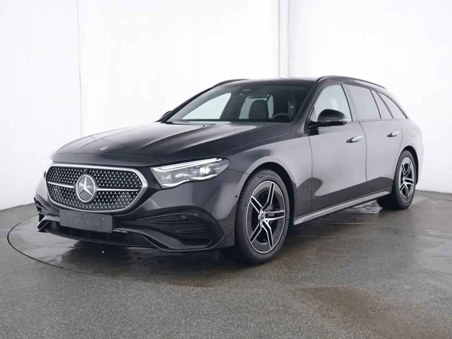 Mercedes-Benz E 300 e AMG+Night Pano Distronic Memory Keyless Trekhaak Grijs - 1