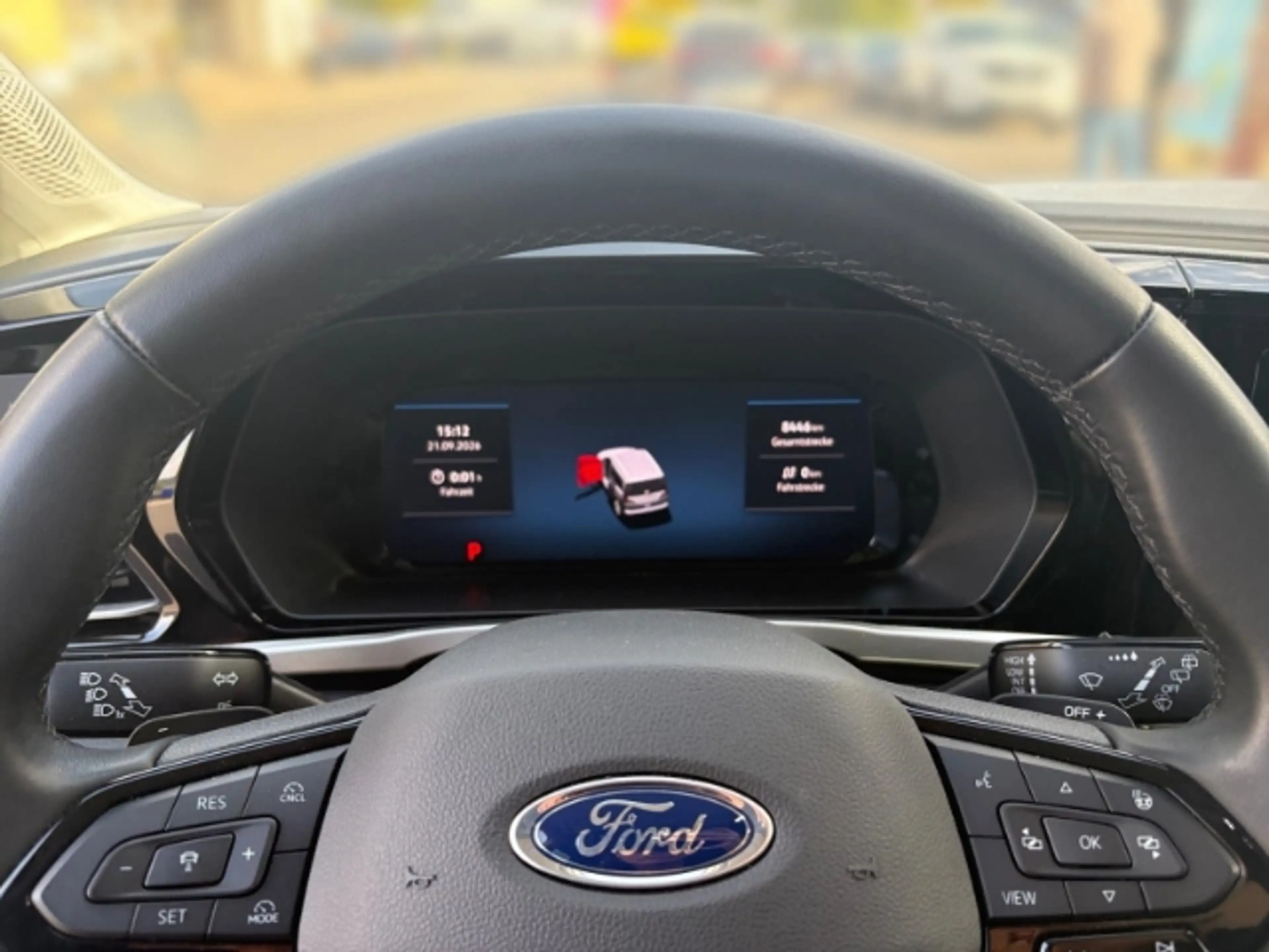 Ford Grand Tourneo PHEV Titanium Winterpaket + Carplay — photo 9