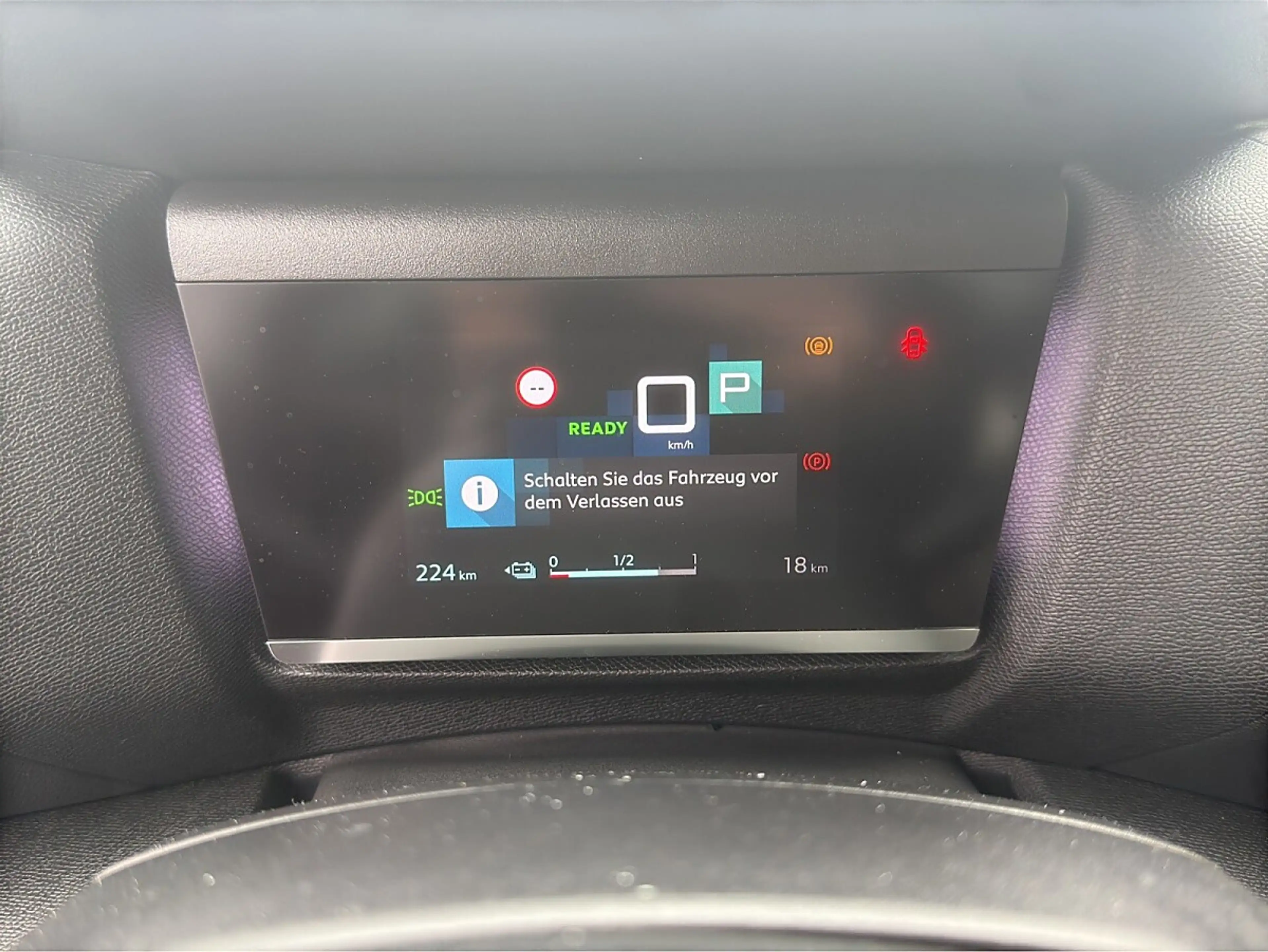 Citroen E-C4 X e-C4 X Elektromotor 136 50kWh Shine — photo 11