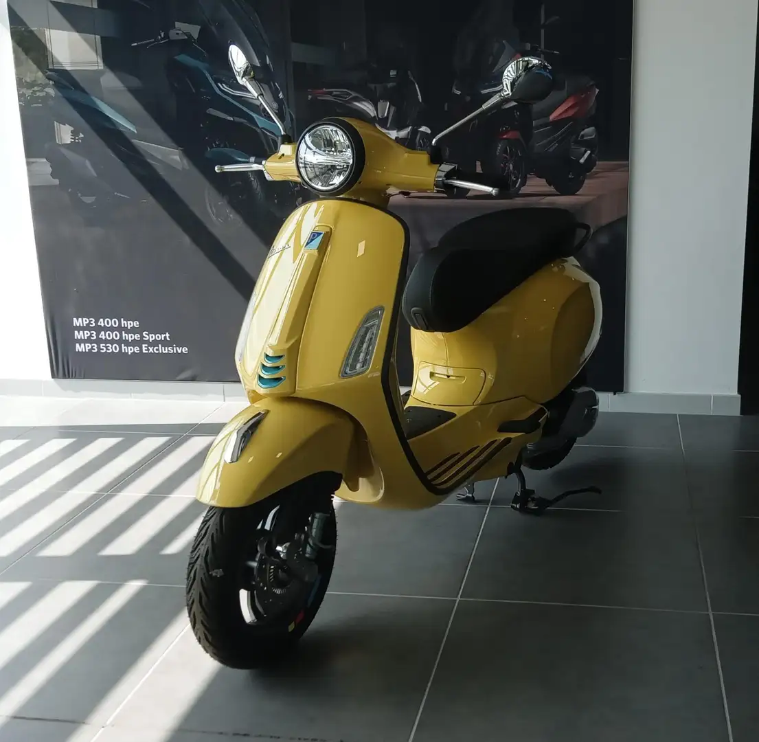Vespa Primavera 125 S "i-get" EURO 5 +- NUOVO IN PRONTA CONSEGNA! Giallo - 1