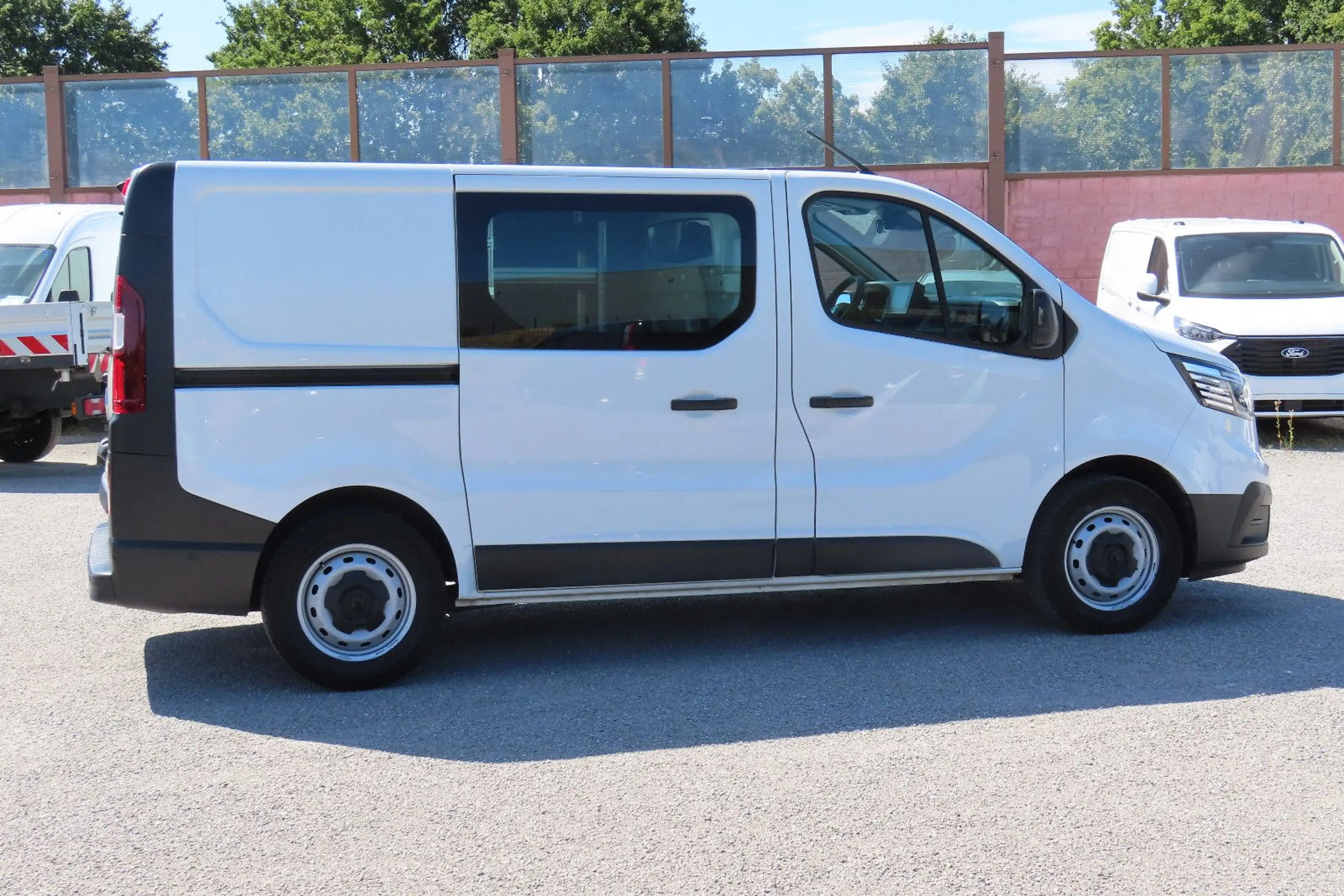Renault Trafic Kasten L1 Navi Kamera PDC Fenster Sortimo-Regale — photo 8