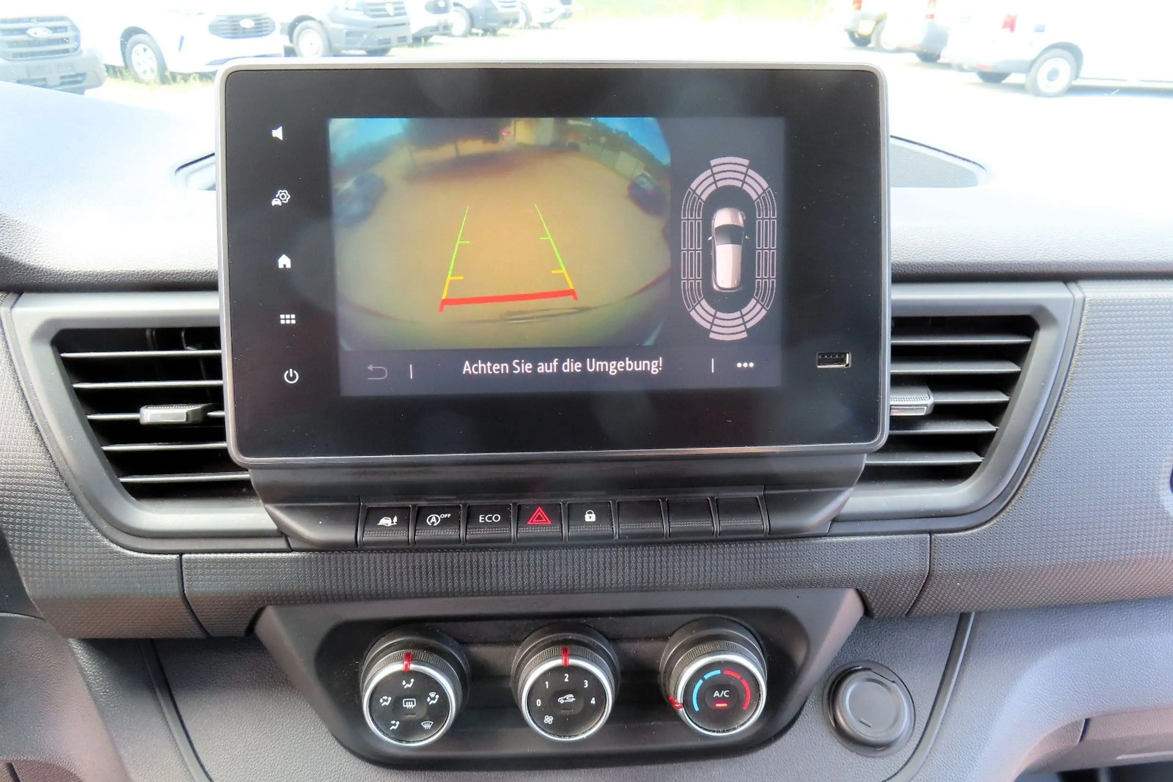 Renault Trafic Kasten L1 Navi Kamera PDC Fenster Sortimo-Regale — photo 22