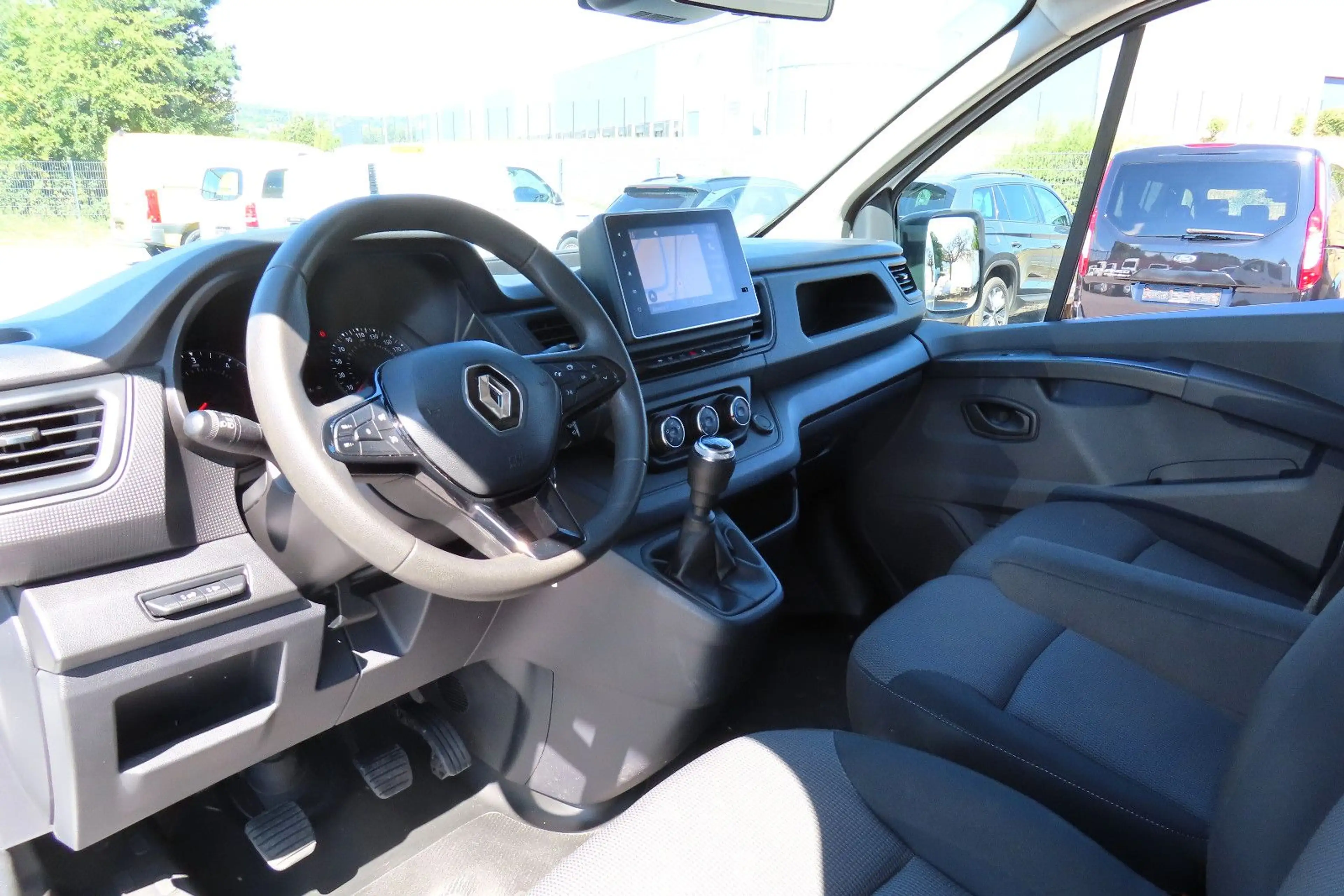 Renault Trafic Kasten L1 Navi Kamera PDC Fenster Sortimo-Regale — photo 20