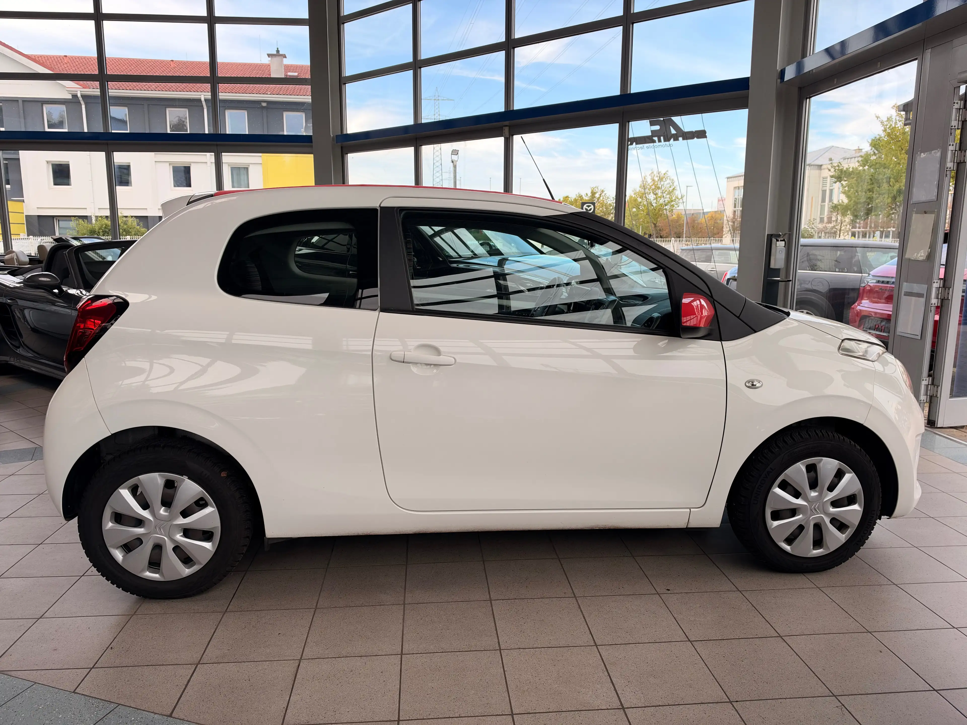 Citroen C1 Feel Airscape — photo 9