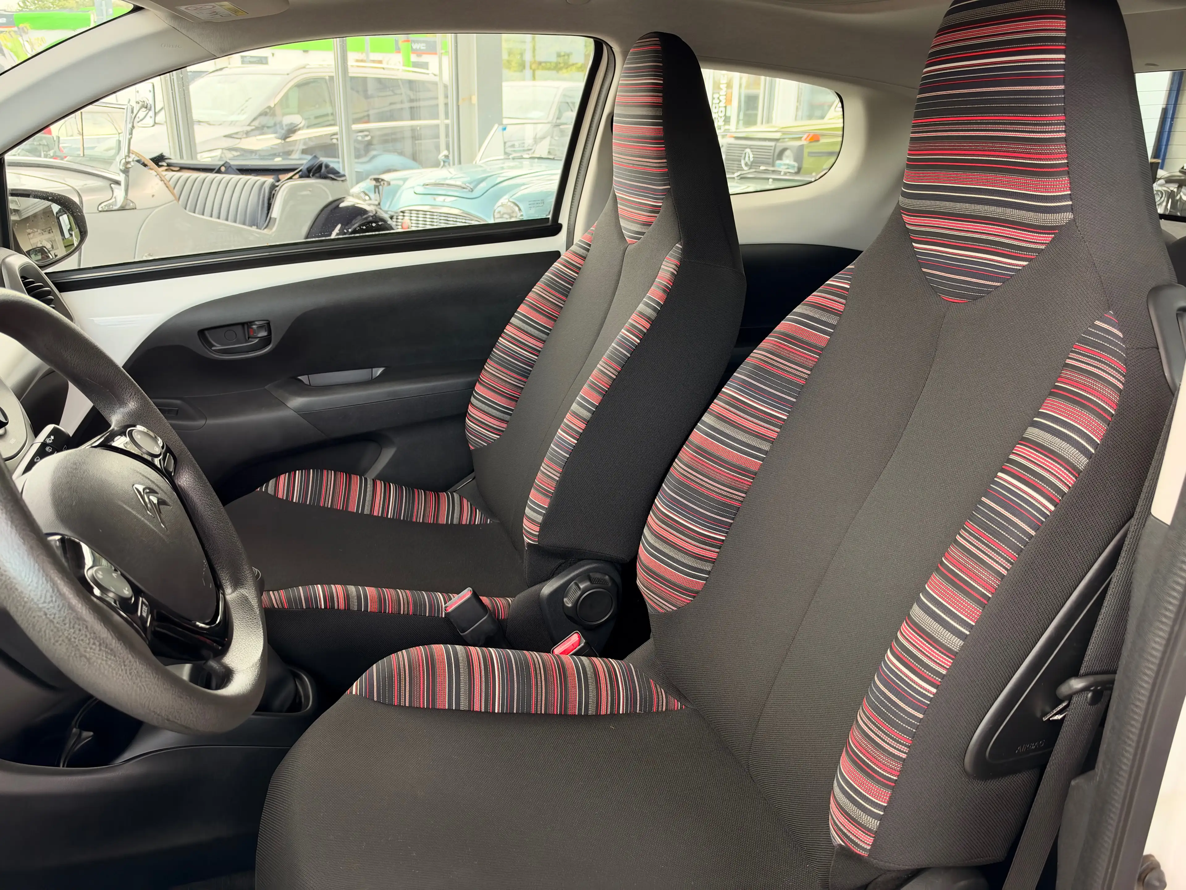 Citroen C1 Feel Airscape — photo 14