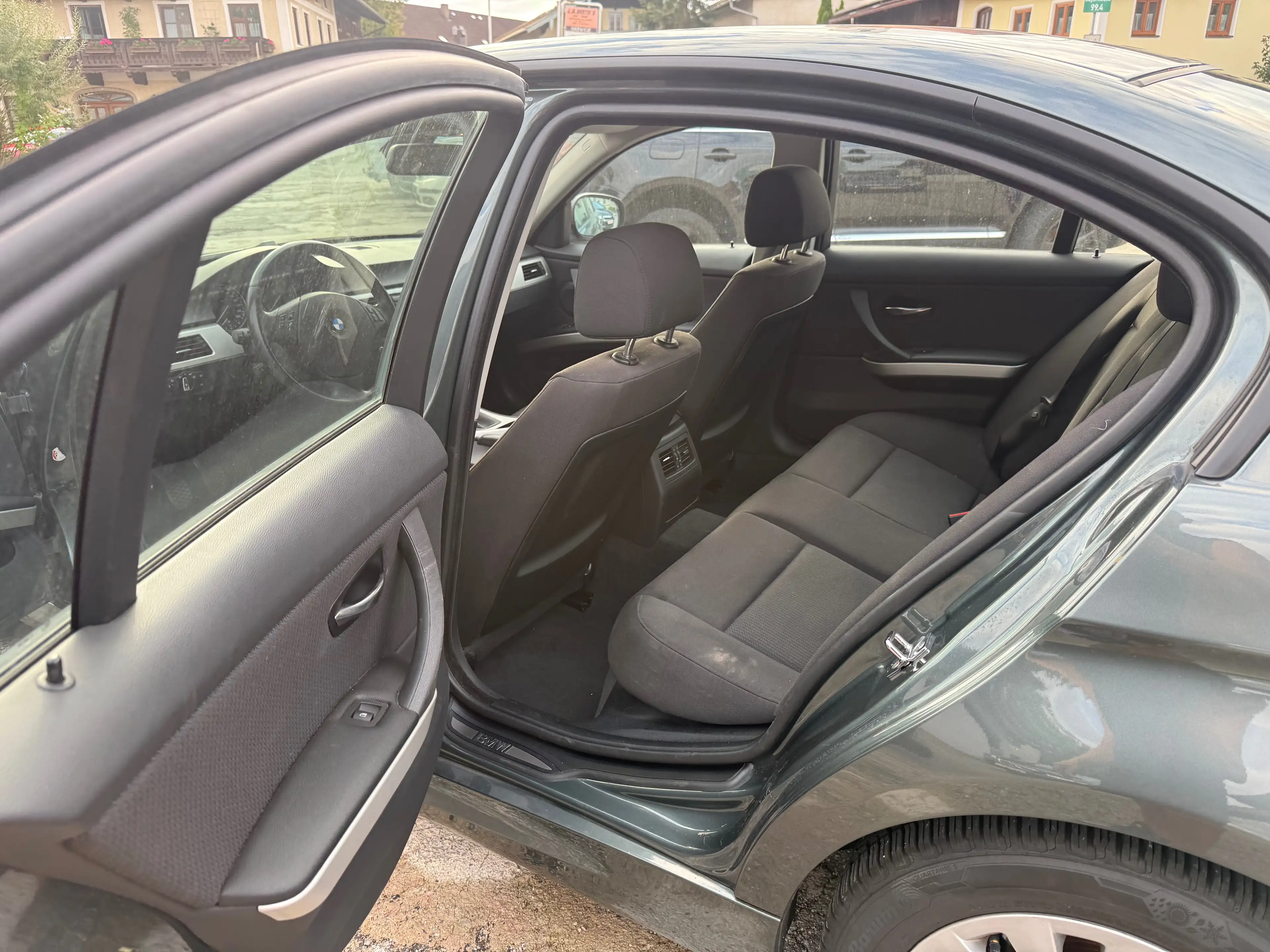 BMW 318 318 i. TÜV NEU — photo 10