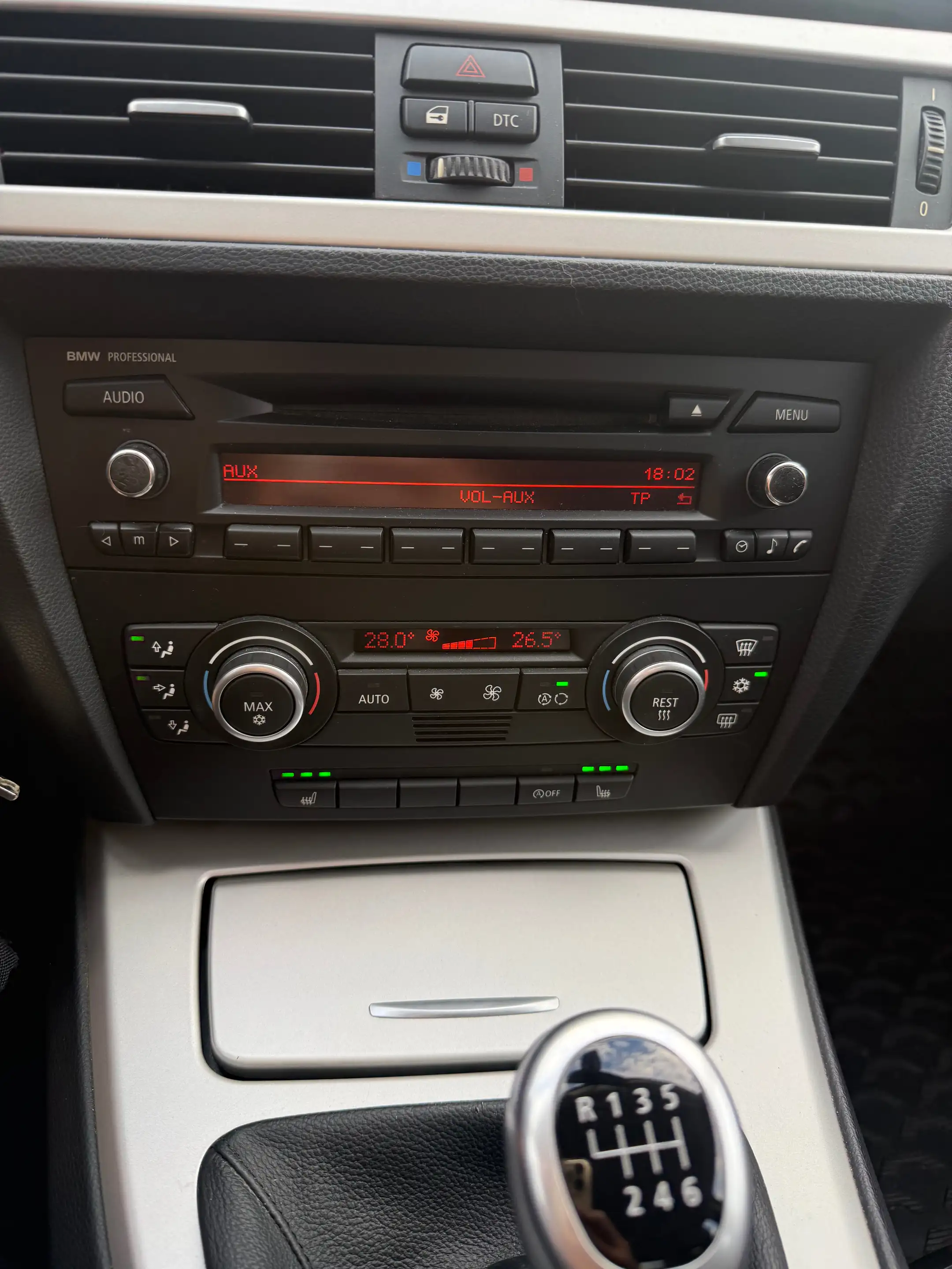 BMW 318 318 i. TÜV NEU — photo 4
